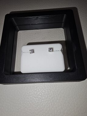 925 Sterling Silver Moissanite Diamond Stud Earrings